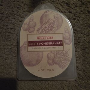 Burt's Bees Berry Pomegranate Soy Wax Melts